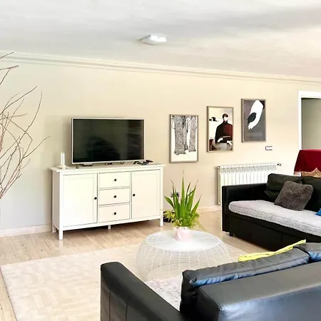 Carmen, With Private Pool Villa Marbella